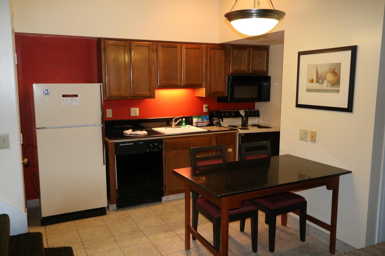 Fairbridge Inn & Suites - Akron Copley Township - West Buitenkant foto