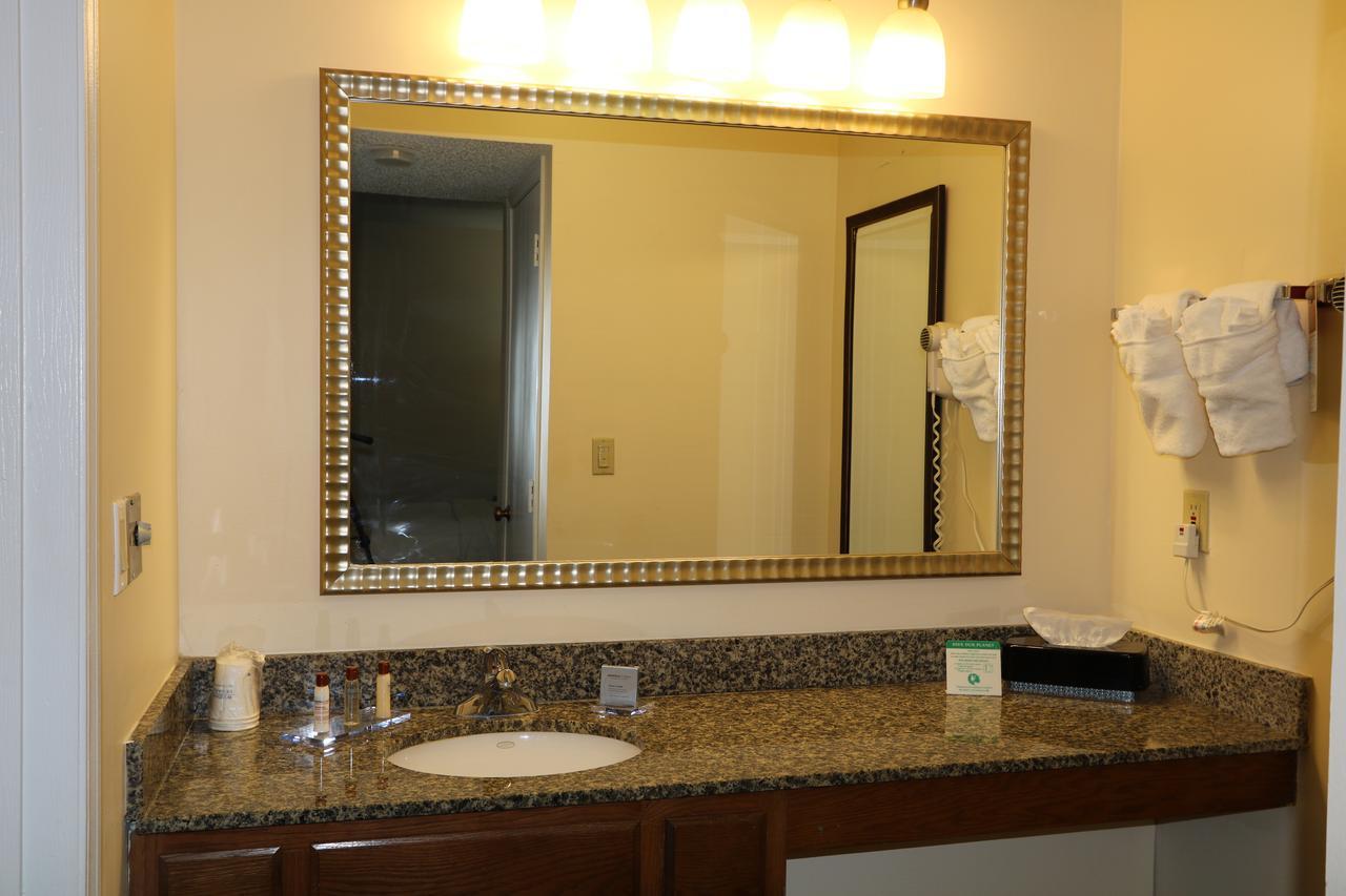 Fairbridge Inn & Suites - Akron Copley Township - West Buitenkant foto