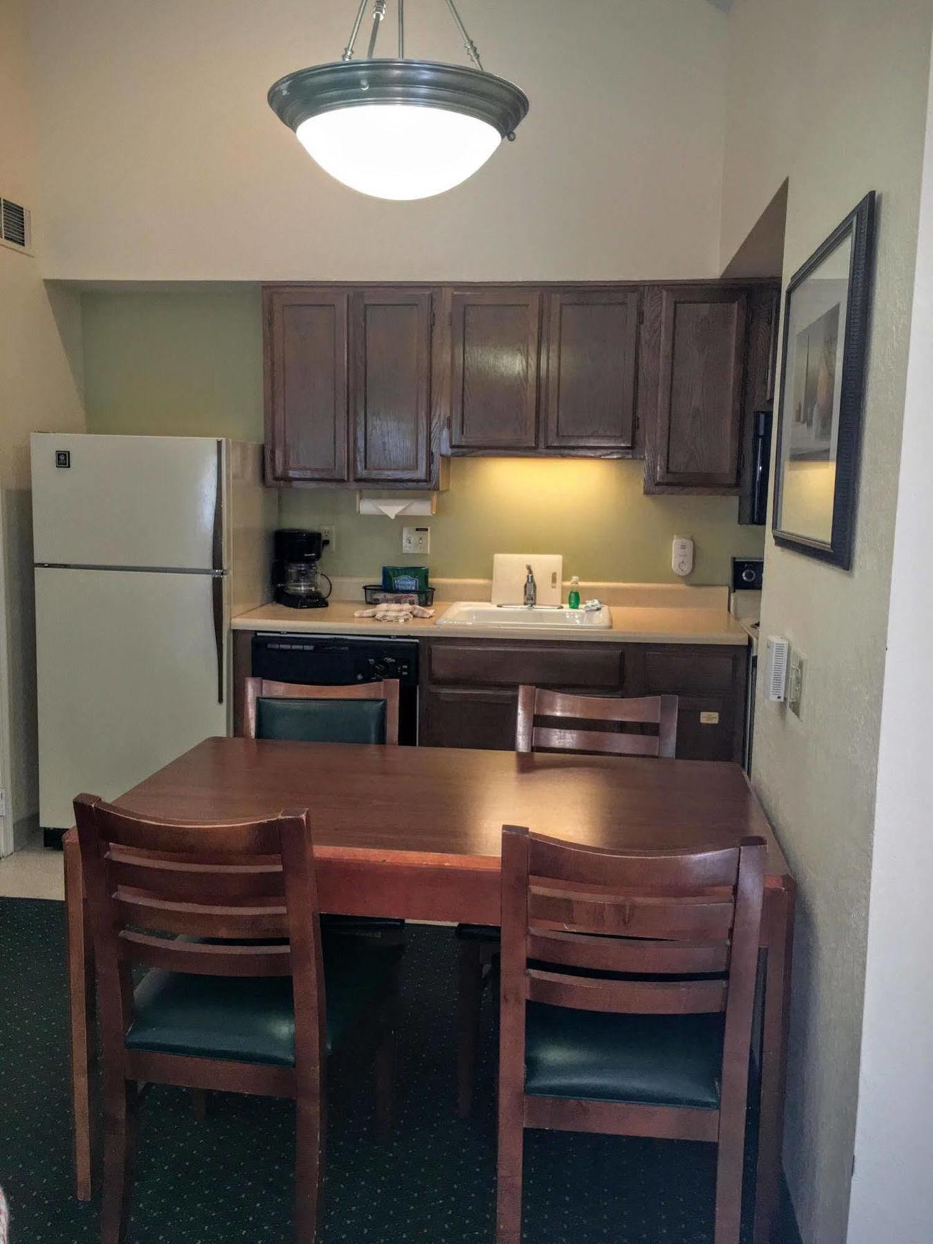 Fairbridge Inn & Suites - Akron Copley Township - West Buitenkant foto