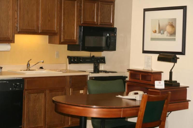 Fairbridge Inn & Suites - Akron Copley Township - West Buitenkant foto