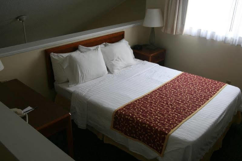 Fairbridge Inn & Suites - Akron Copley Township - West Buitenkant foto