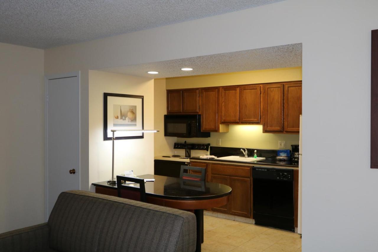 Fairbridge Inn & Suites - Akron Copley Township - West Kamer foto